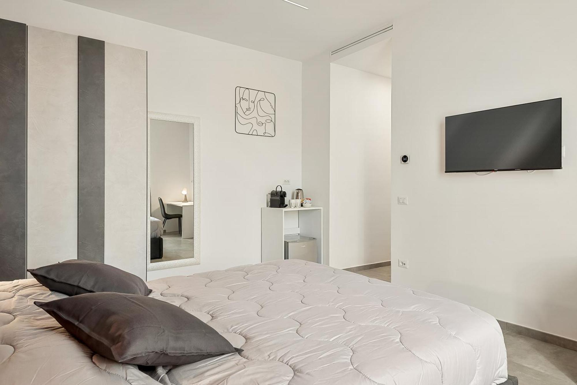 Home 501 Guest House - Специя Екстериор снимка