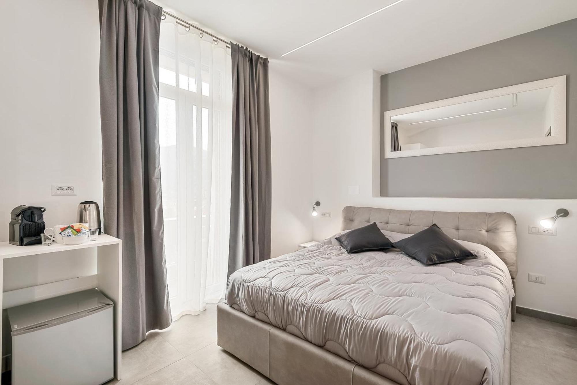 Home 501 Guest House - Специя Екстериор снимка
