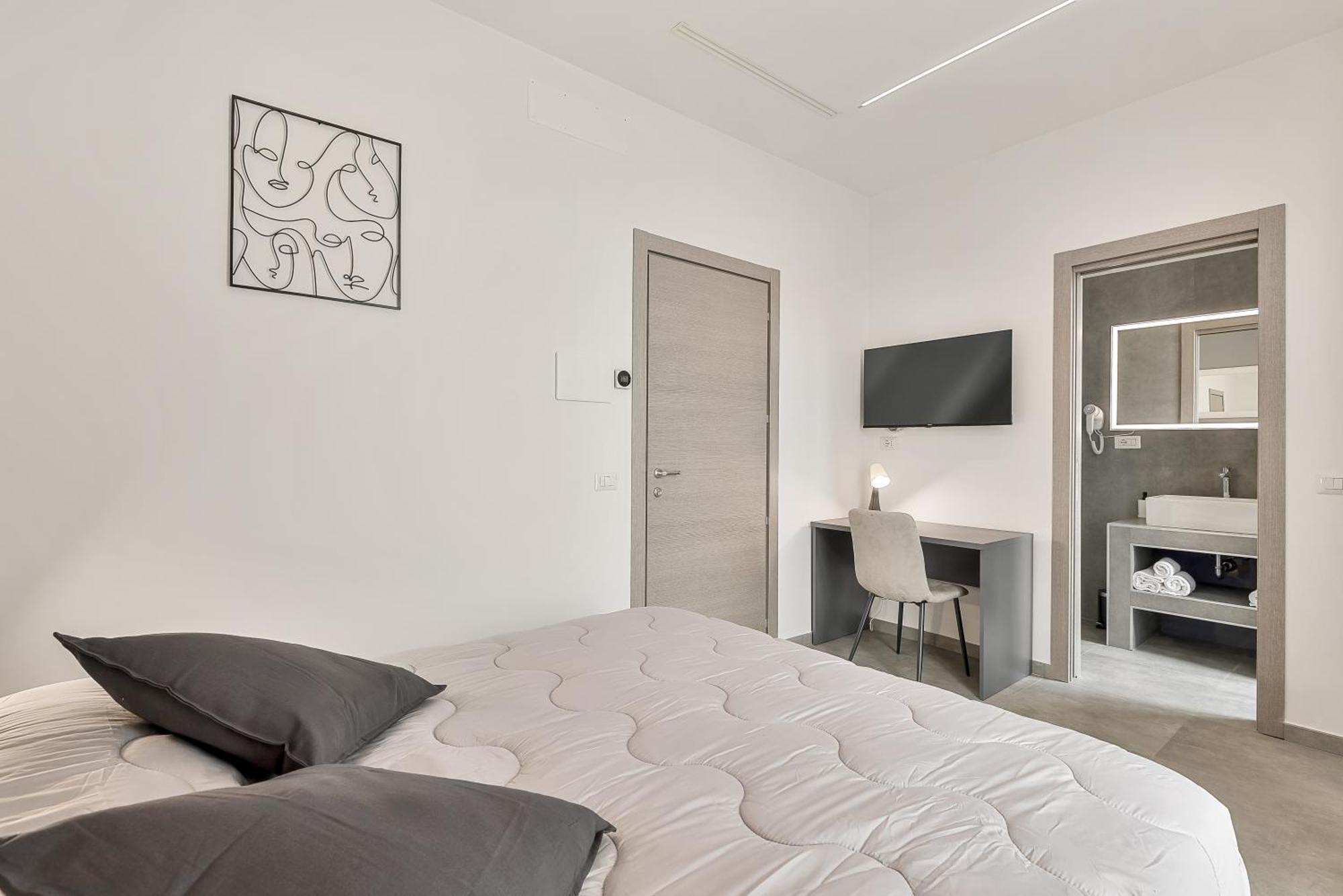 Home 501 Guest House - Специя Екстериор снимка
